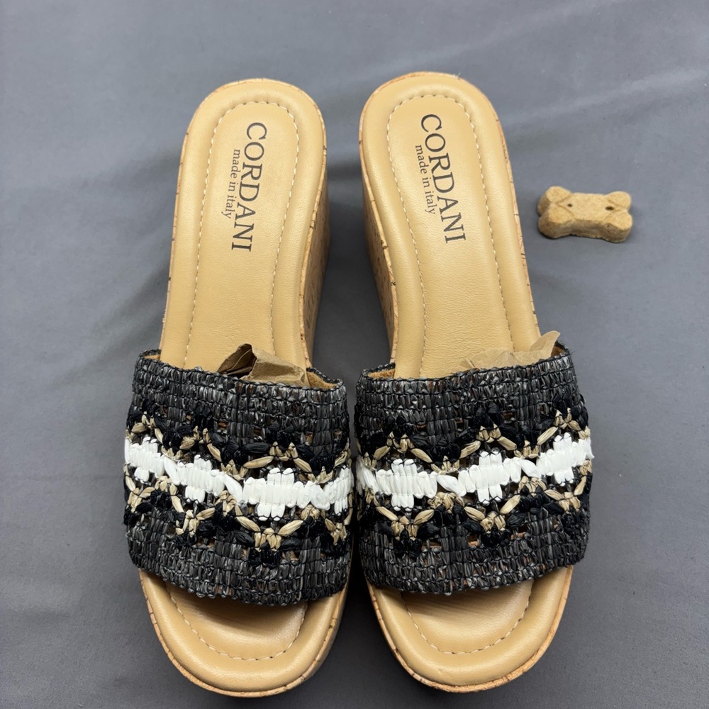 Vintage Cordani black, tan and White Woven Wedge Sandals. Size 39 EU Size 9